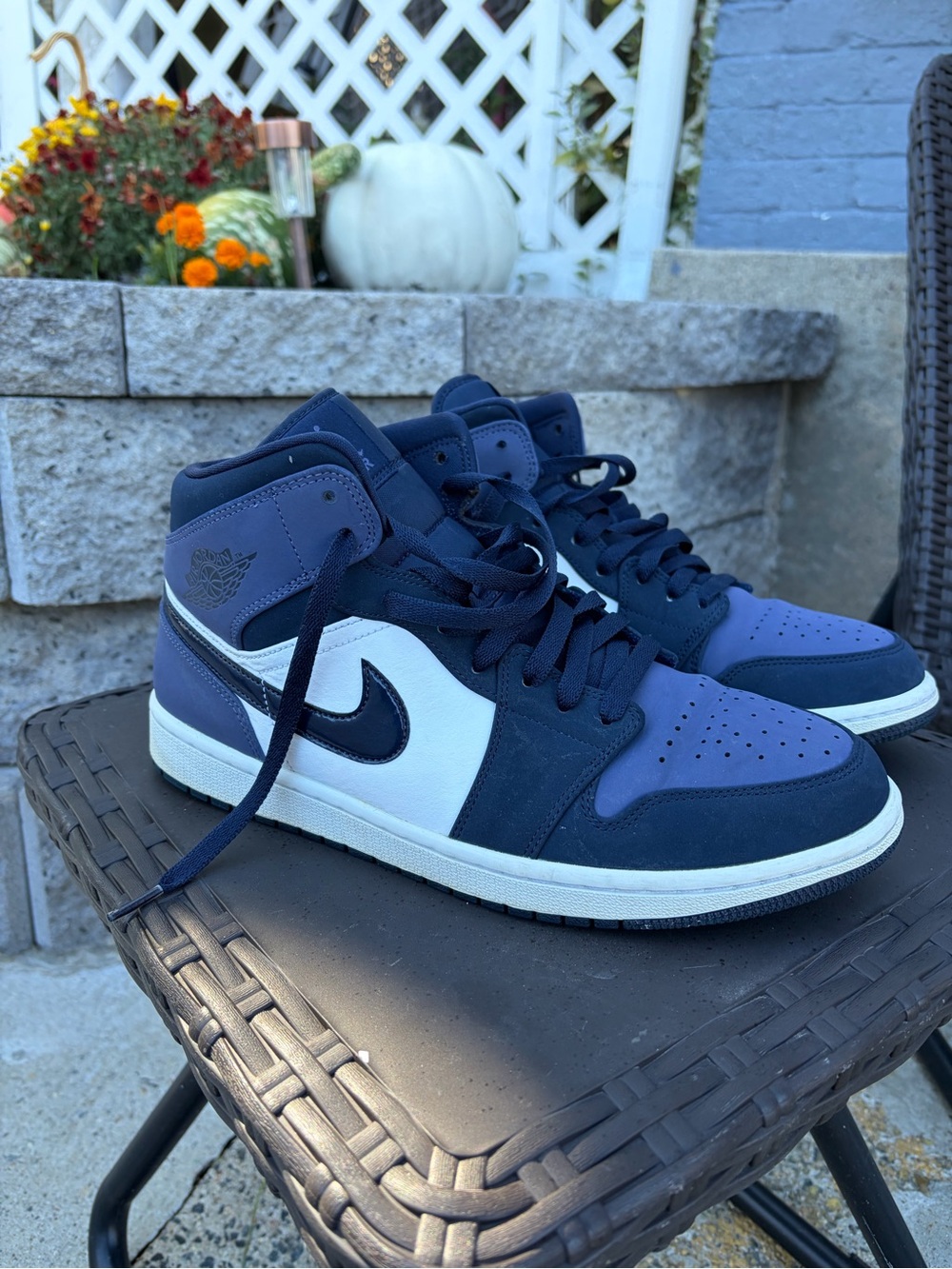 Nike Jordan 1 Mid - Obsidian Sanded Purple